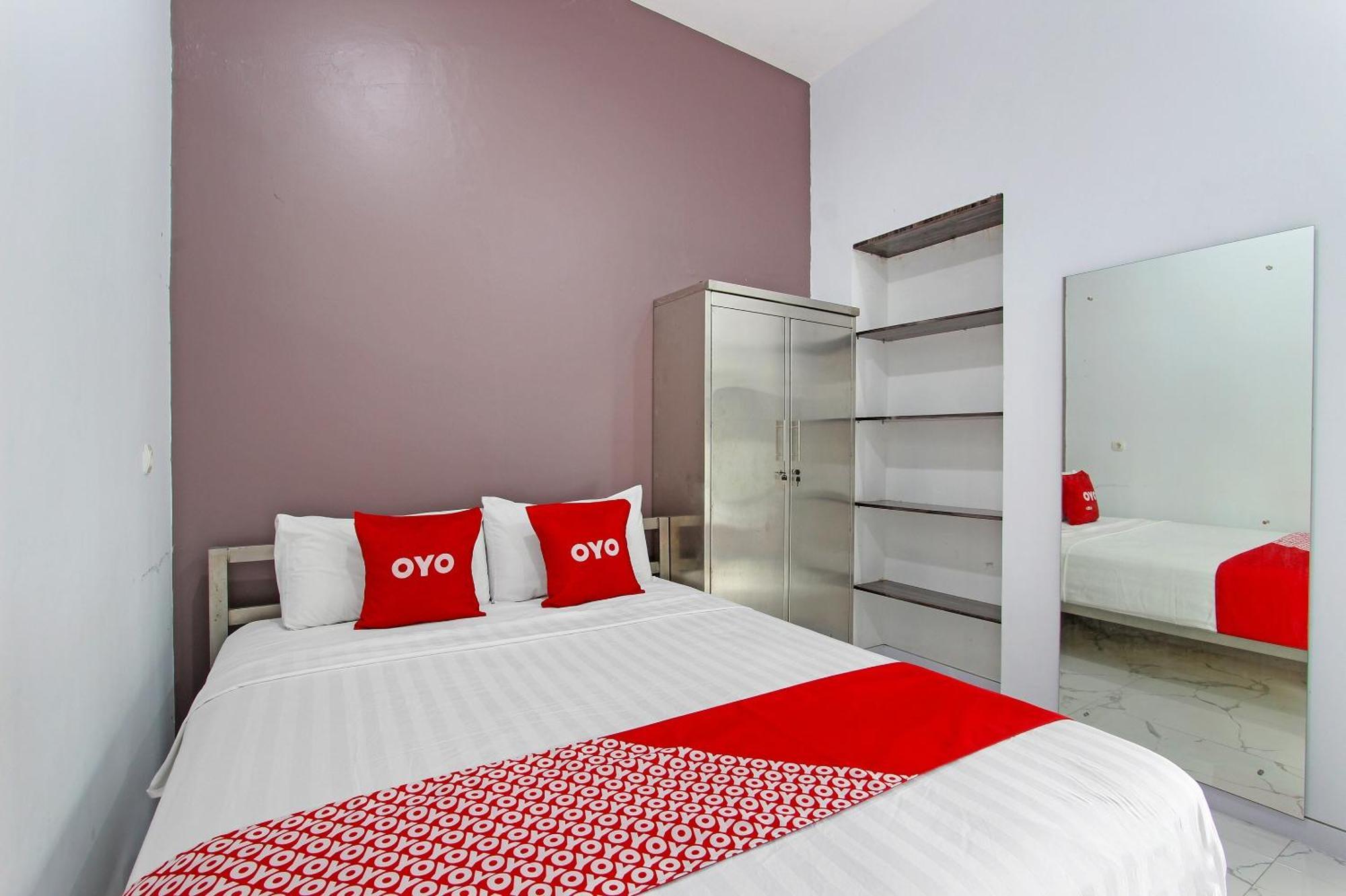 Super Oyo Capital O 91665 D'Prof Exclusive Guesthouse Semarang Exterior foto