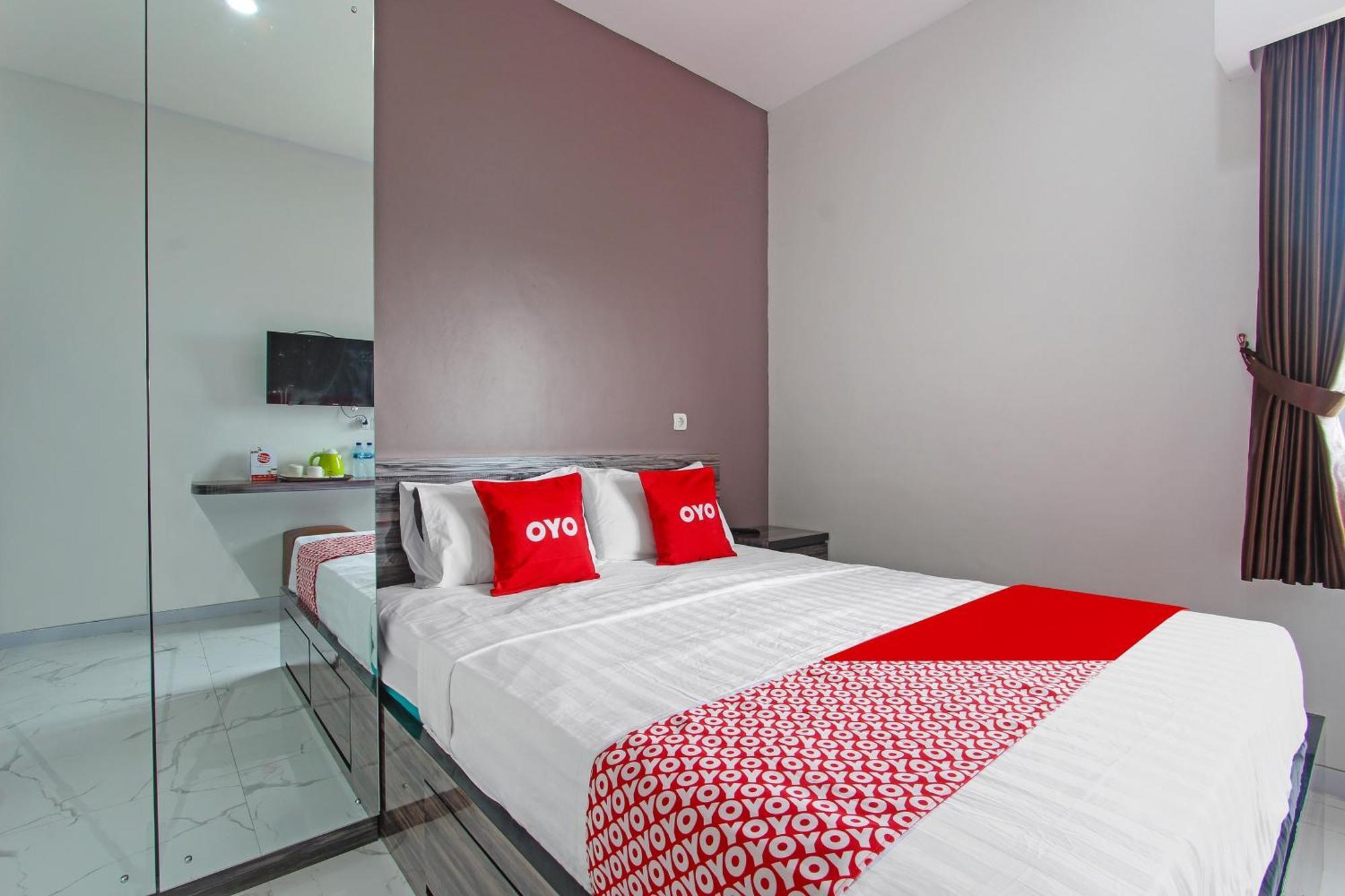 Super Oyo Capital O 91665 D'Prof Exclusive Guesthouse Semarang Exterior foto