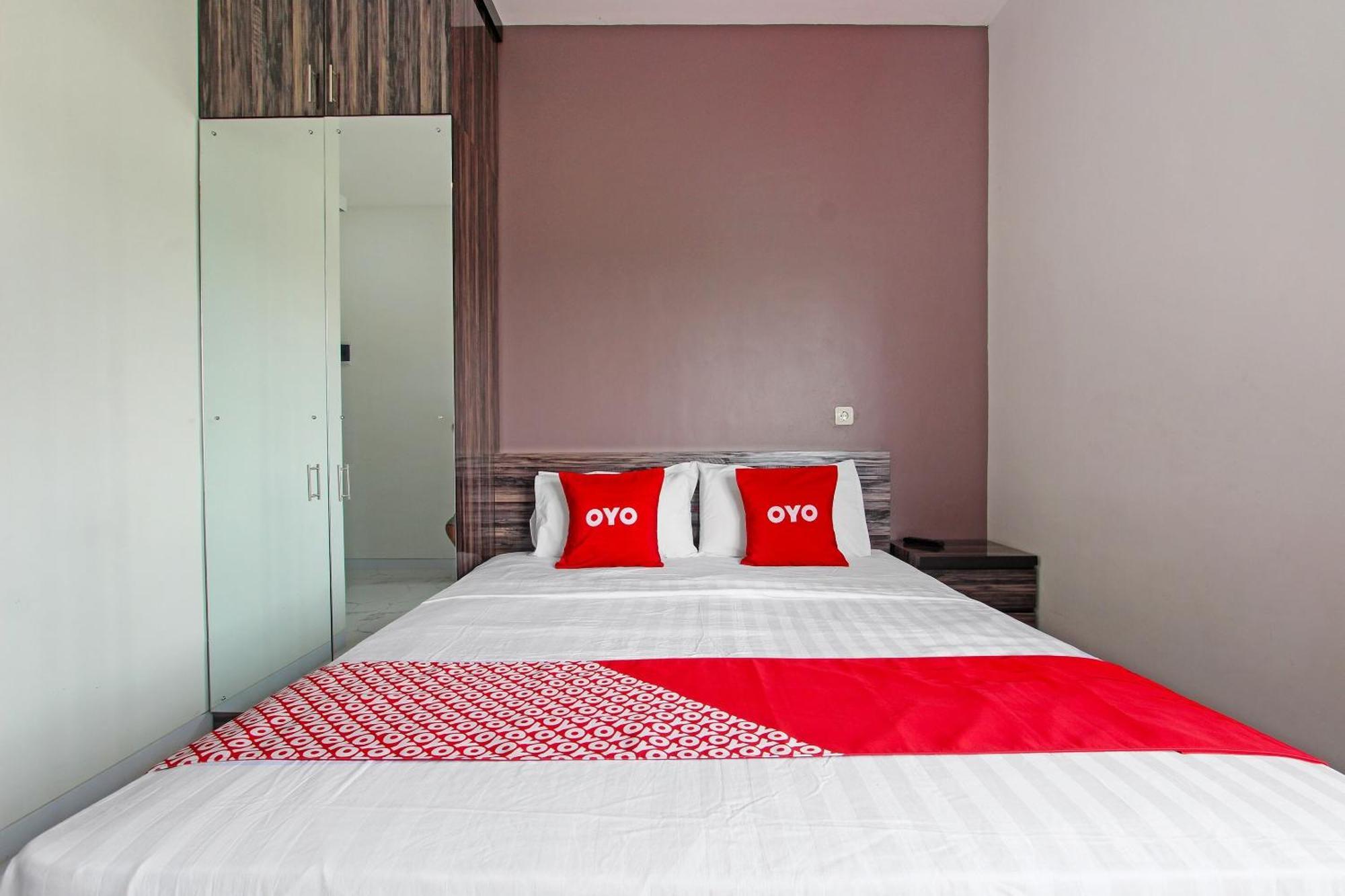 Super Oyo Capital O 91665 D'Prof Exclusive Guesthouse Semarang Exterior foto