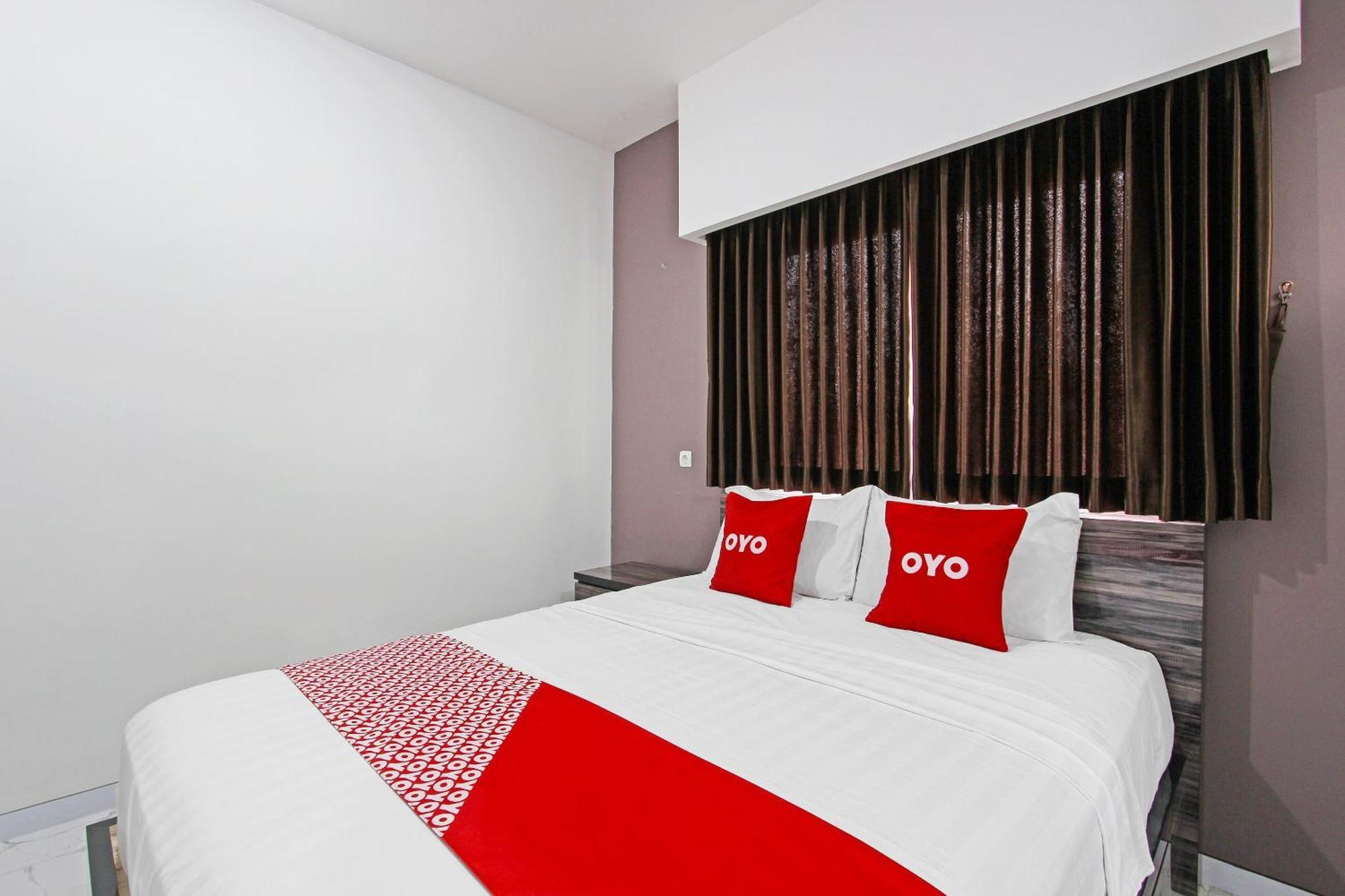 Super Oyo Capital O 91665 D'Prof Exclusive Guesthouse Semarang Exterior foto